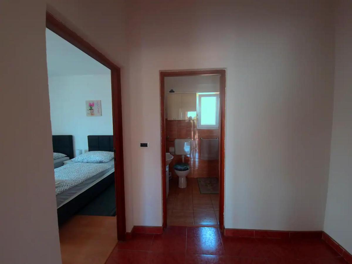 Apartments In Rijeka, Free Parking And Large Terrace, 15Min Drive From The Beach Luaran gambar